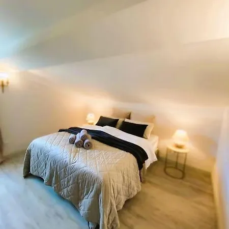 Holiday home Clos D'aurelia, De Charme *